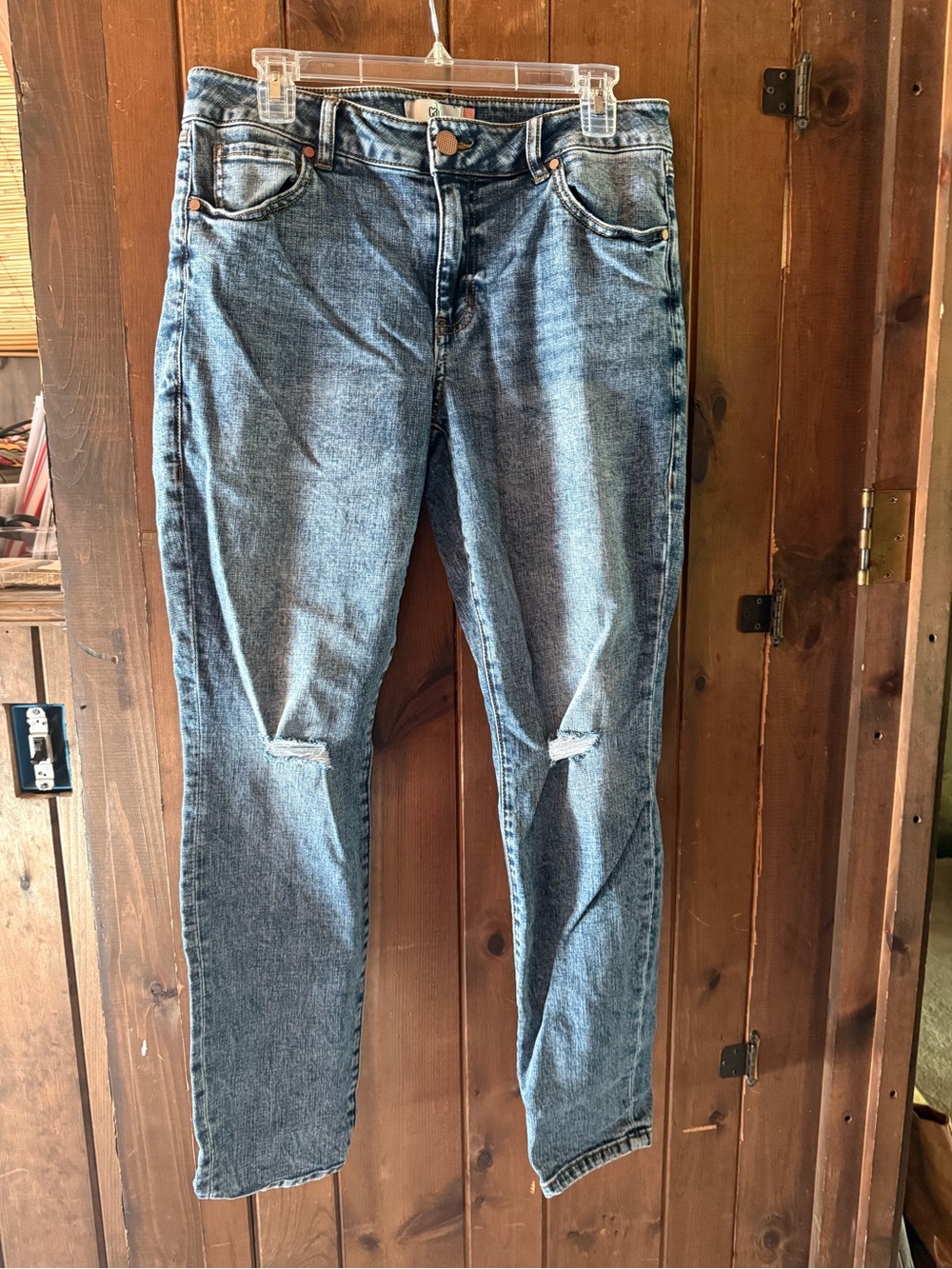 CAbi Skinny Jeans in Faded Blue with Knee Distress